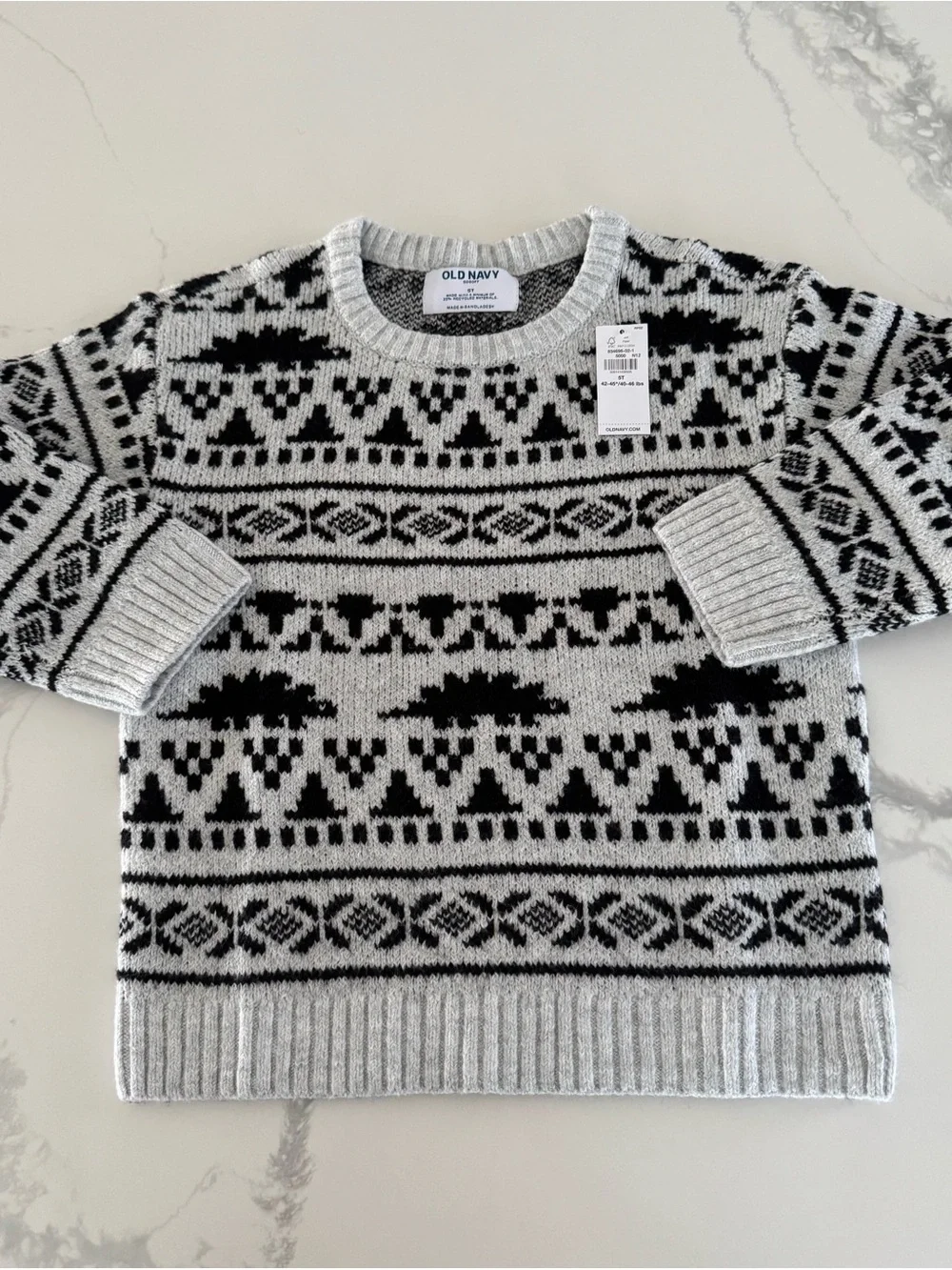 Old Navy Boys’ Fair Isle Dinosaur Sweater Size 5